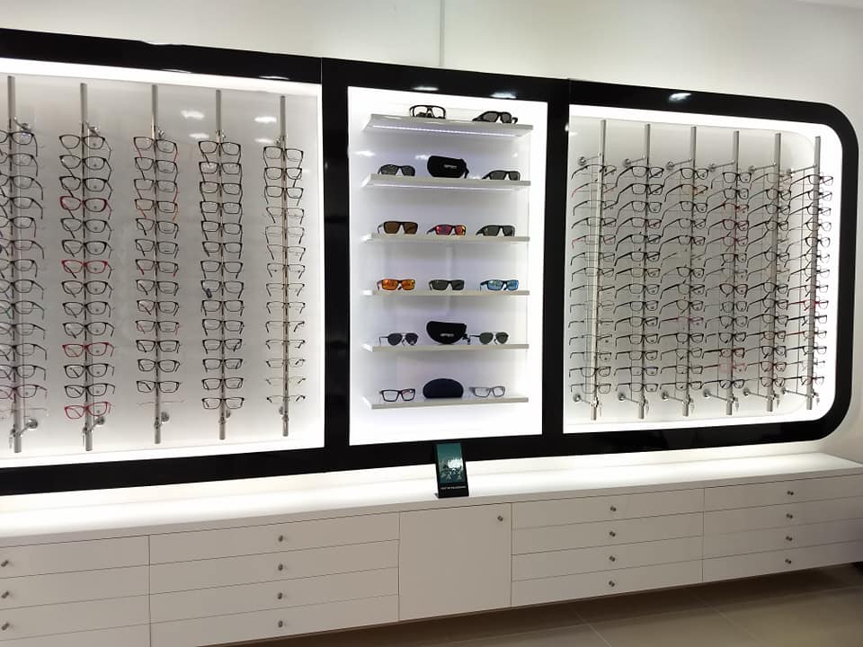 GL Ópticas Tacna - Interior tienda